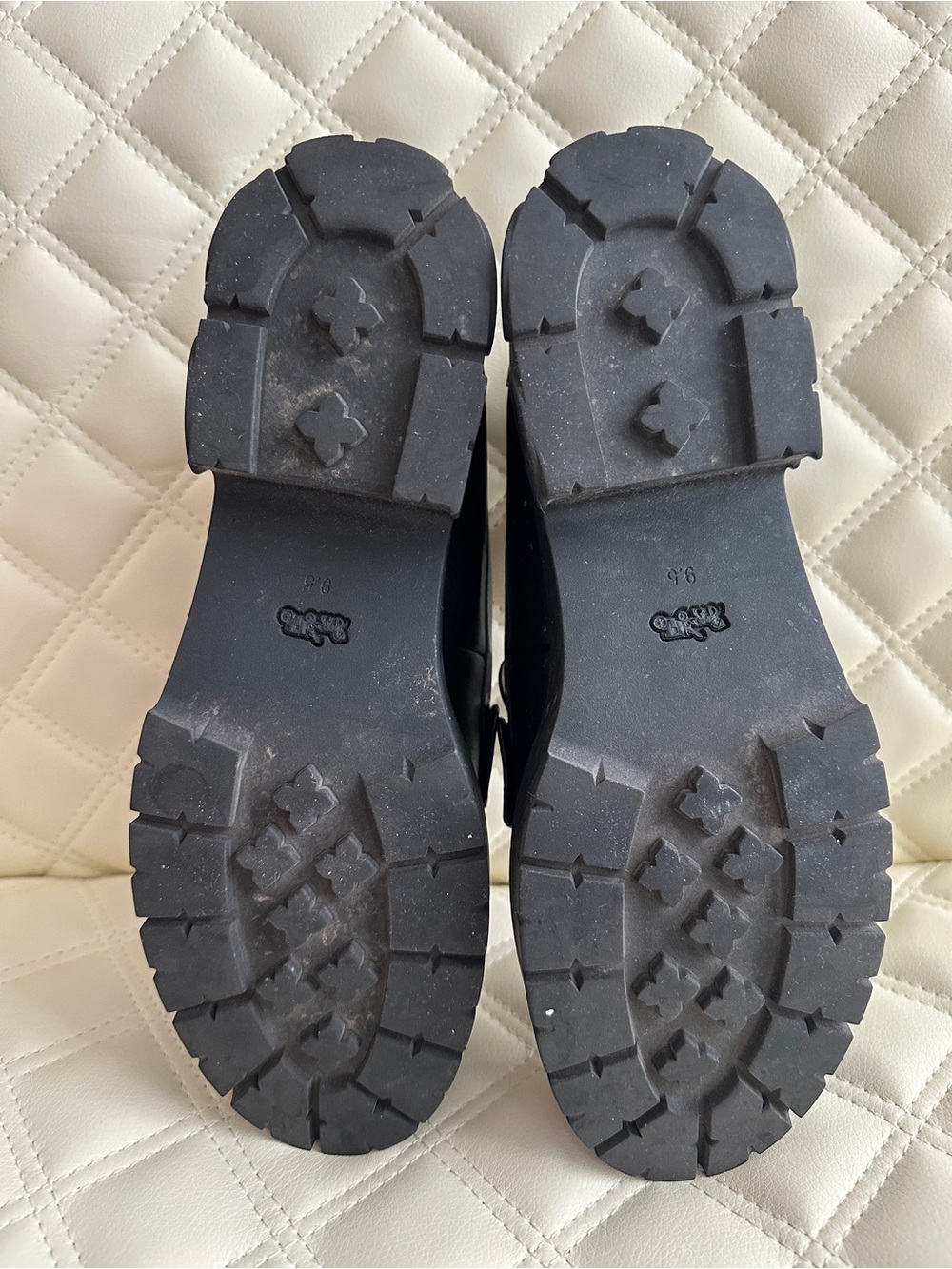 Coach Ruthie Loafer - Picture 9 of 10